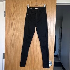 Levi's Women's Black Skinny Jeans